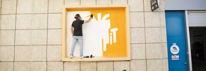 calculez le nombre de bombes de peinture dont vous avez besoin