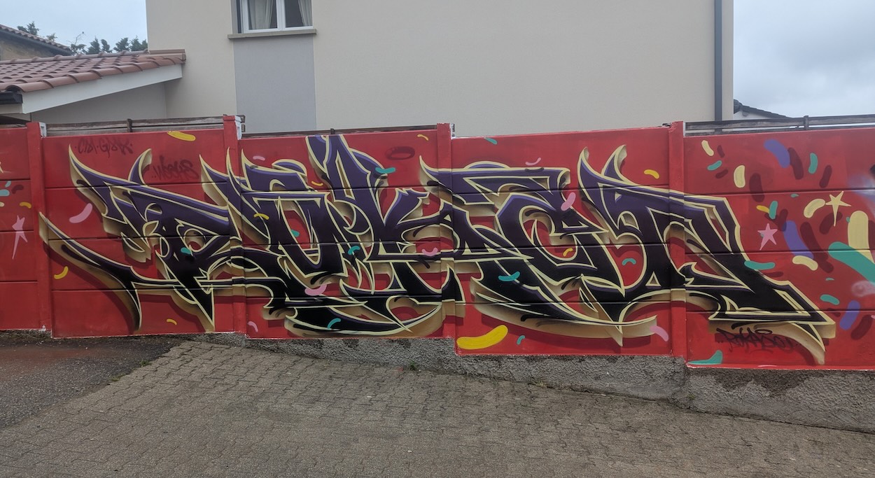 Lettrage graffiti signé Rokad (CM)