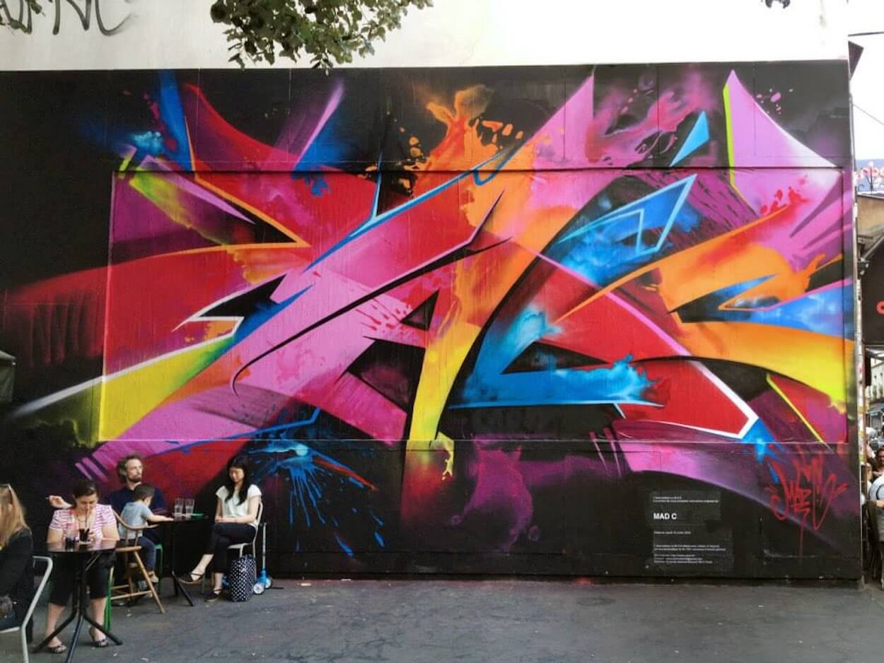 Lettrage graffiti réalisé par MadC, pour "Le MUR Paris"