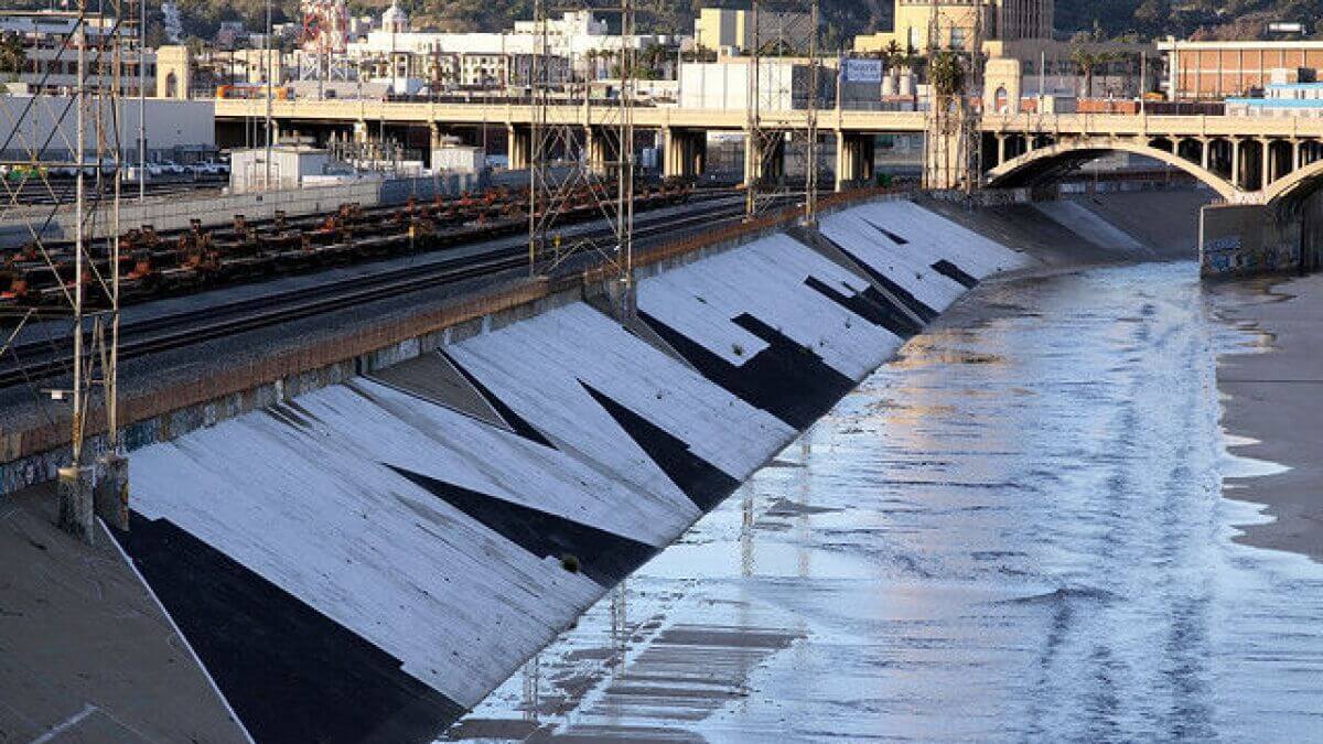 Lettrage graffiti MTA, Los Angeles River USA