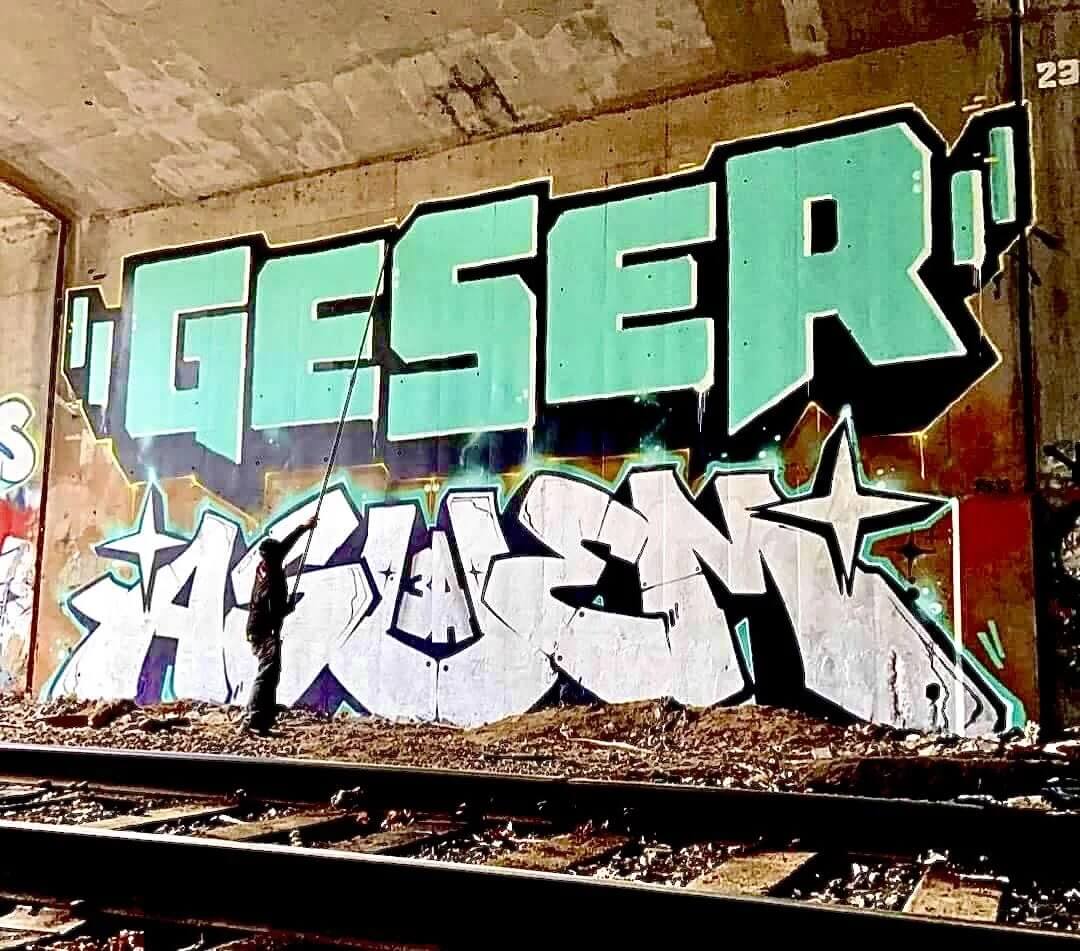 Graffiti au rouleau par Geser