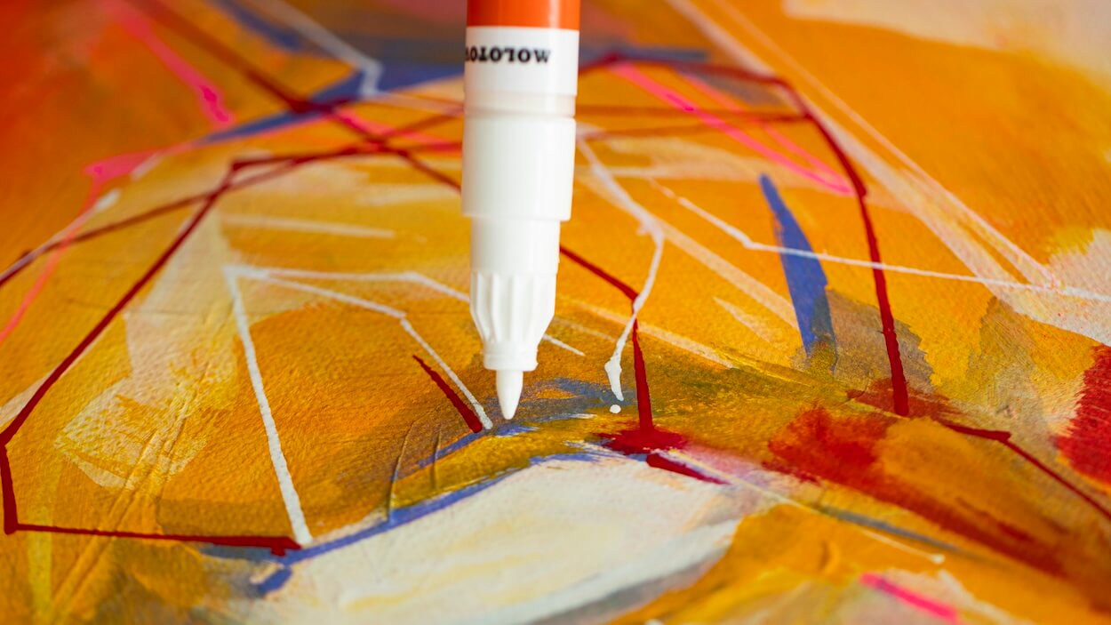 travail sur toile avec les feutres à peinture one4all