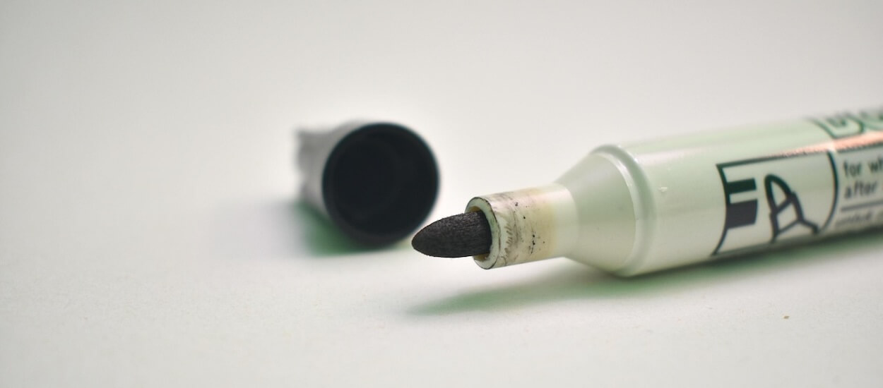 pensez à toujours replacer le capuchon sur votre feutre