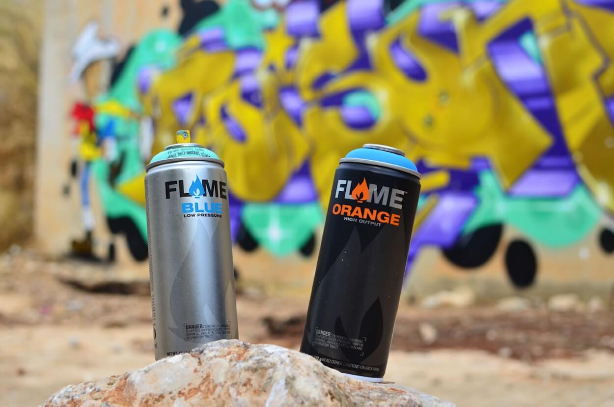 bombes de peinture Flame pour graffiti et projets créatifs