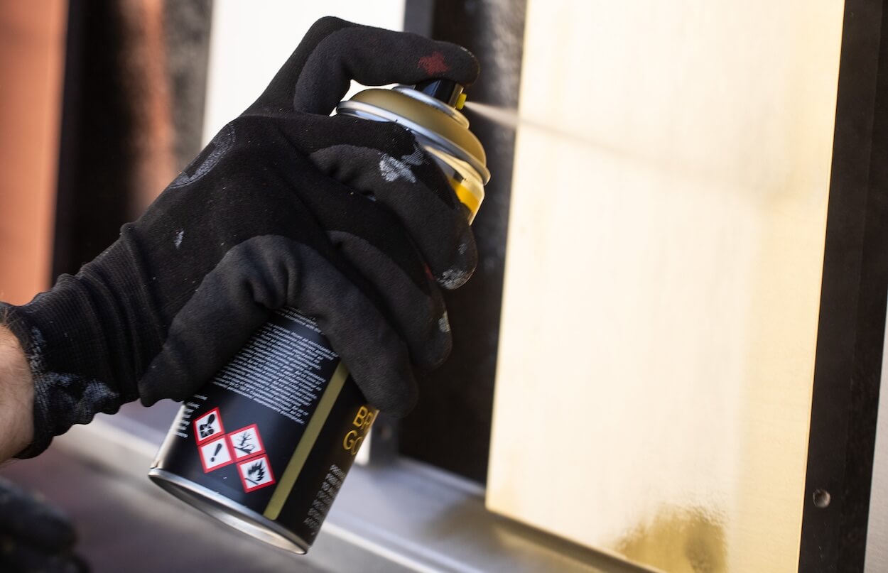 la peinture en aérosol est facile à appliquer