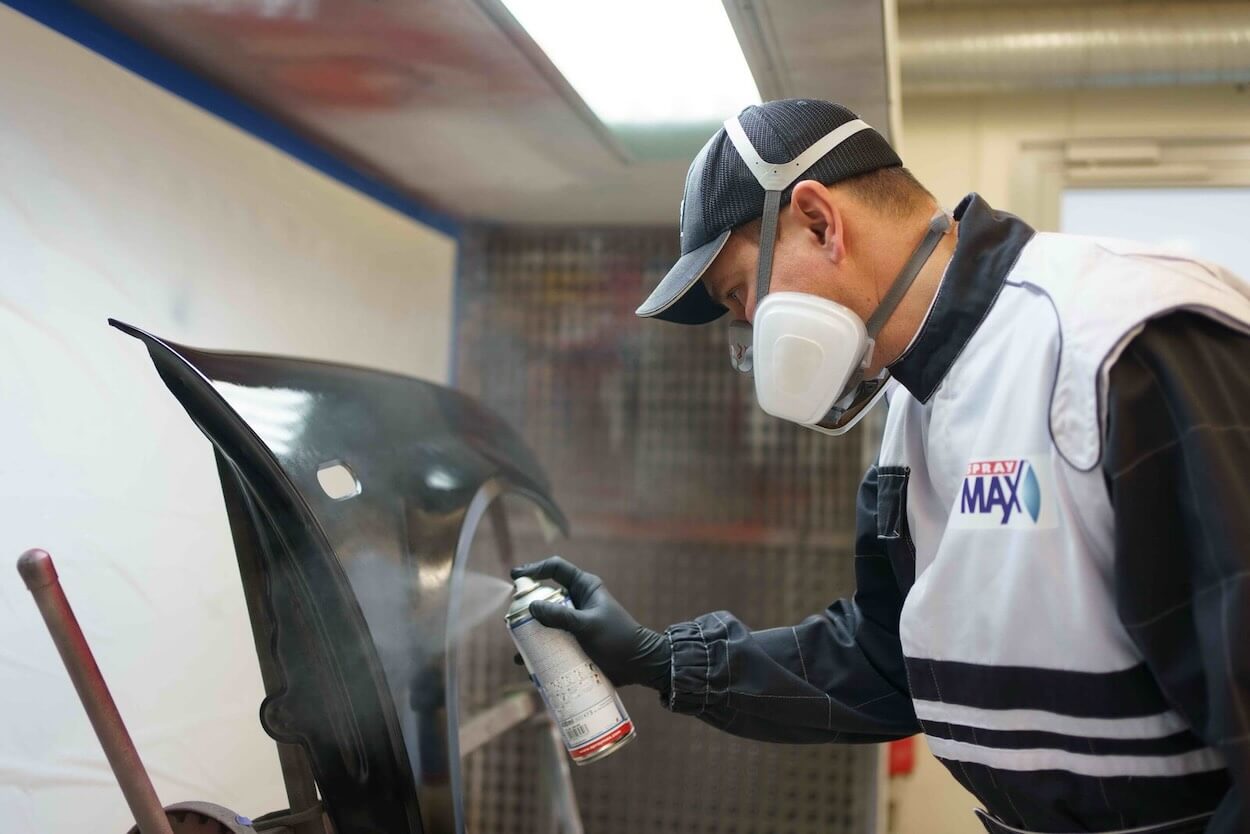 le vernis en bombe 2k protège contre les rayures