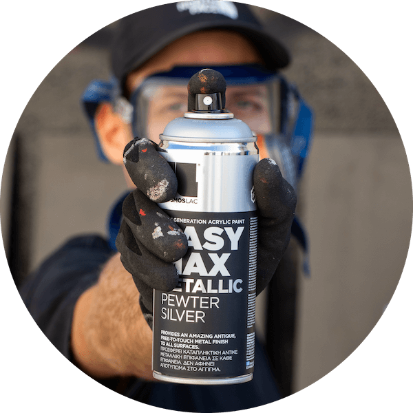 la peinture métallisée en aérosol est parfaite pour les projets de décoration