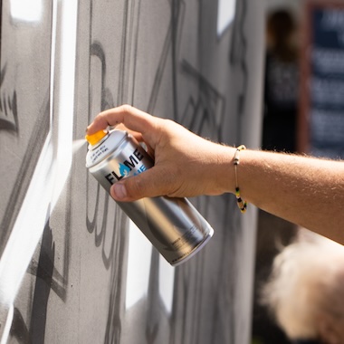 bombe de peinture flame blue Urban Painters