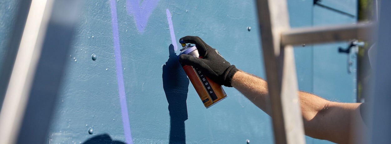 utilisation des gants de peinture Molotow graffiti
