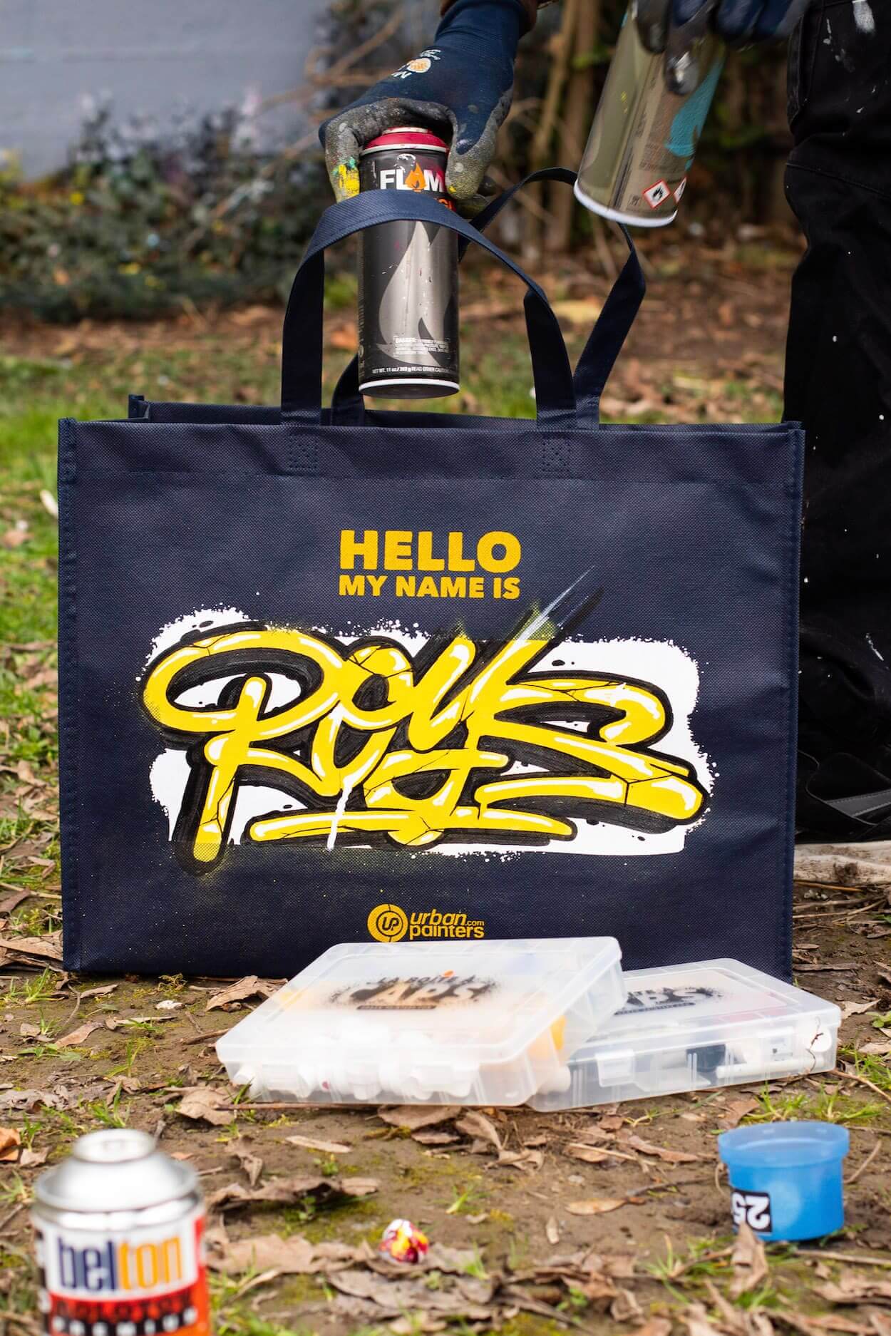Le sac personnalisable Urban Painters, utilisé pour peindre en extérieur